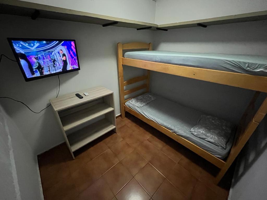 Ritz Hostel Арасатуба Экстерьер фото